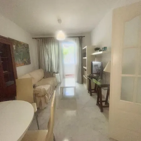 Marbella,apartament 2 Bedroon,parking ,pool, Sea View,golden Mile 公寓