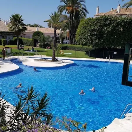公寓 Marbella,apartament 2 Bedroon,parking ,pool, Sea View,golden Mile